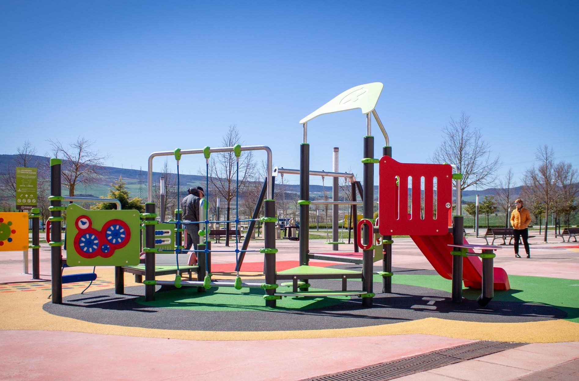 Structure de jeux multifonction pour enfants 1 à 7 ans – Gamme Tools